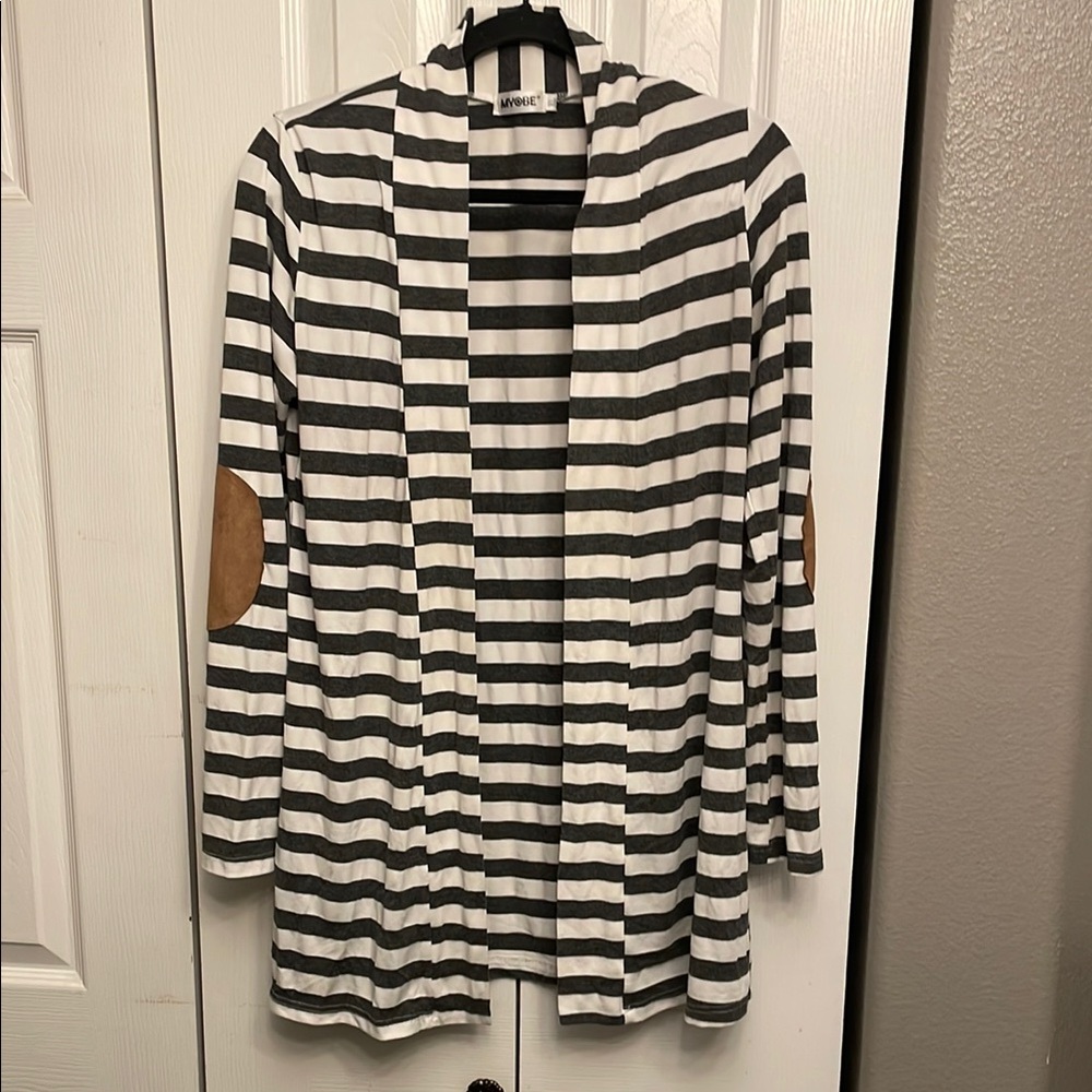 Light weight cardigan